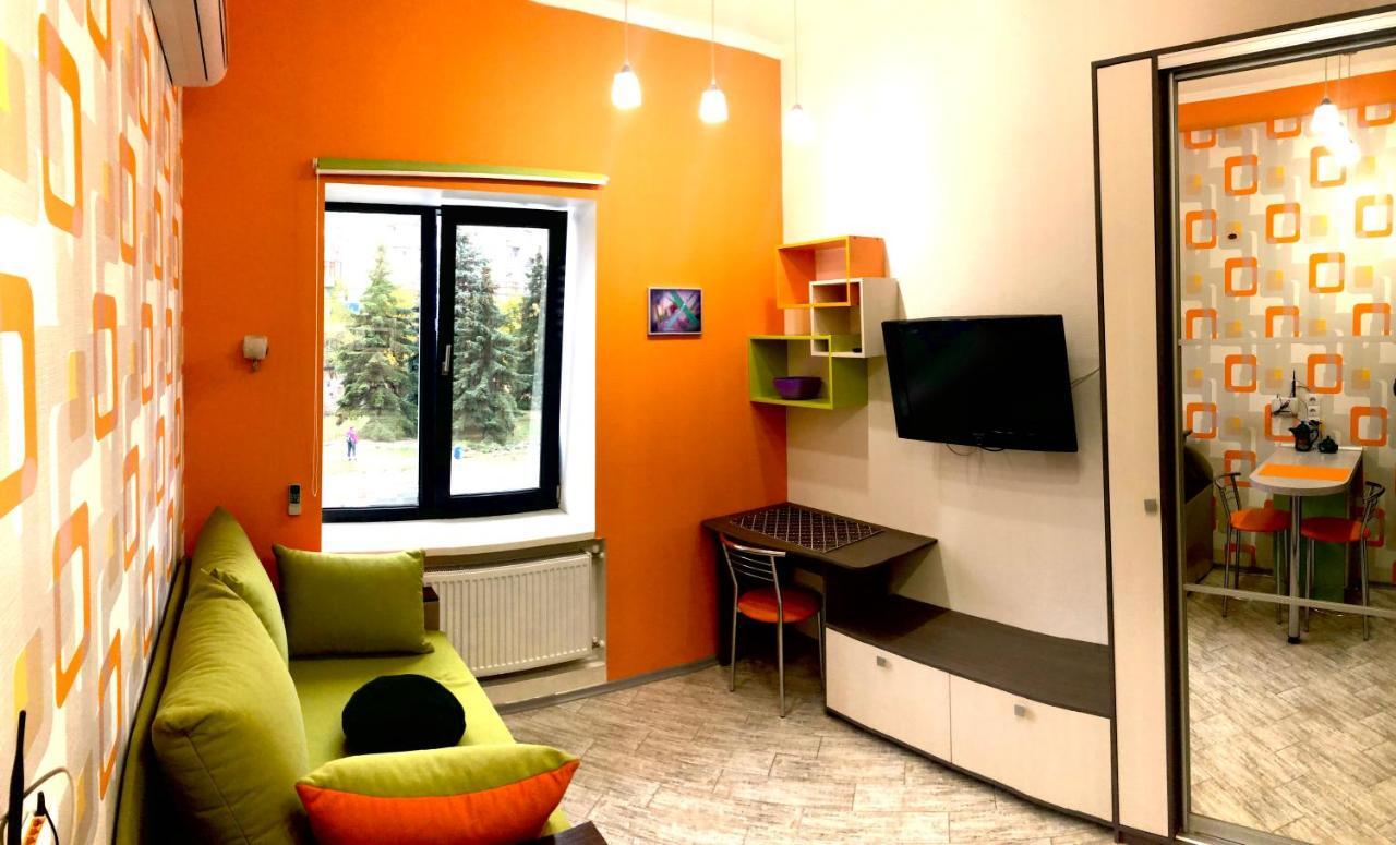 Smart Apartment Kharkiv Bagian luar foto