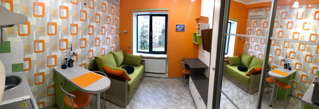 Smart Apartment Kharkiv Bagian luar foto